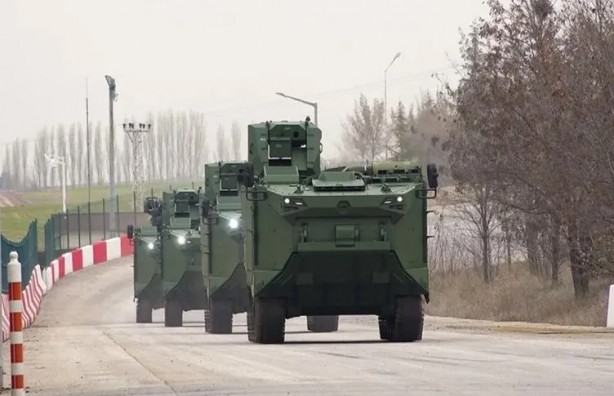 Foto - Türk Savunma Sanayii göz kamaştırdı! 32 dev adım: ASELSAN, ROKETSAN, BAYKAR, TUSAŞ! Bayraktar İHA'lar