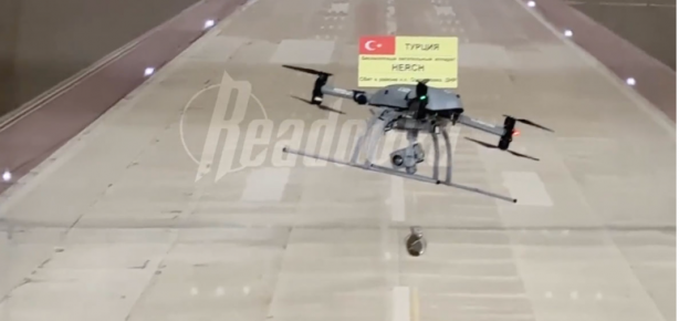 Foto - Türk SİHA'sını ele geçirip sergilemeye başladılar! Böyle avuntu görülmedi