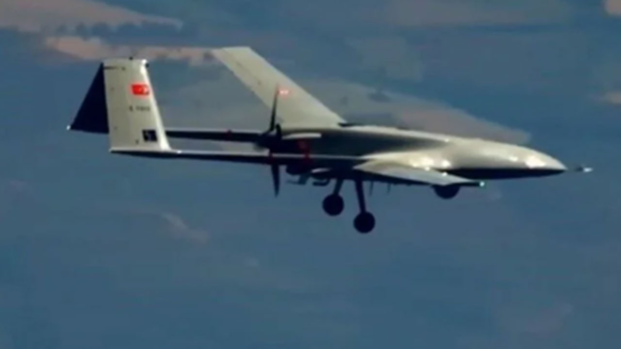 Foto - Türk SİHA'larını vurmak için silah almışlardı! İtiraf ettiler: TB2'ler bizi zorlayabilir