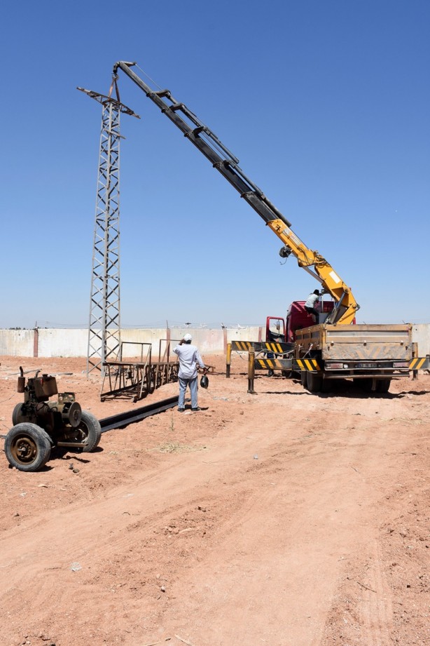 Foto - Türk şirket sağlayacak! Tel Abyad elektriğe kavuşuyor