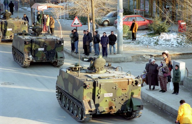 Foto - Türk siyasi tarihinin kara lekesi... Bu kareleri unutma unutturma!