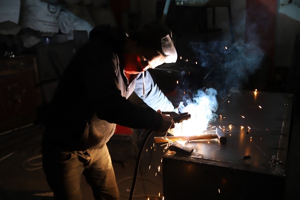 Foto - Türk tasarımcı yaptı! Depreme karşı korunmada ilginç icat