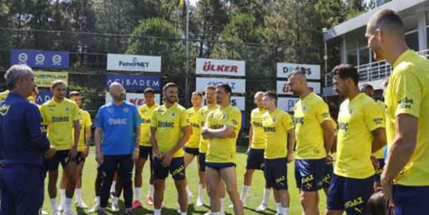 Foto - 'Türk ve İslam düşmanı', Fenerbahçe tesislerinde!