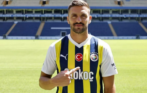 Foto - Türk ve İslam düşmanı isim Türkiye'ye transfer oldu! Orkun Kökçü detayı bomba, arayıp vazgeçirmiş