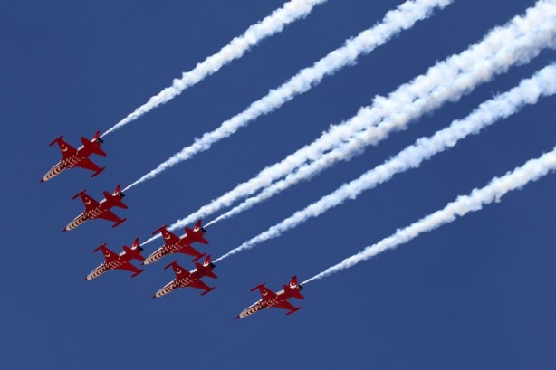 Foto - Türk Yıldızları Erzincan semalarında