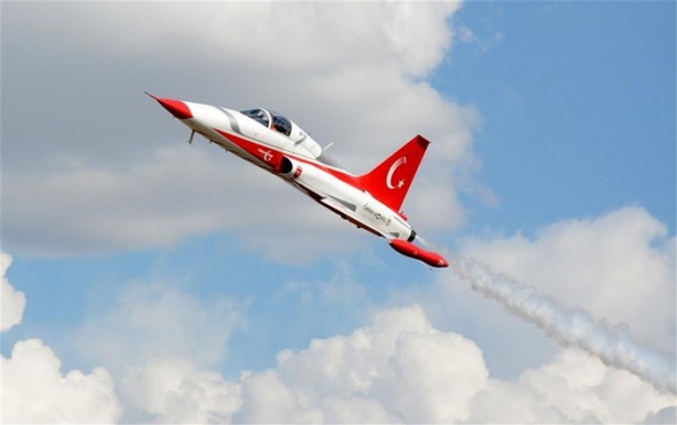 Foto - Türk Yıldızları'ndan inanılmaz gösteri