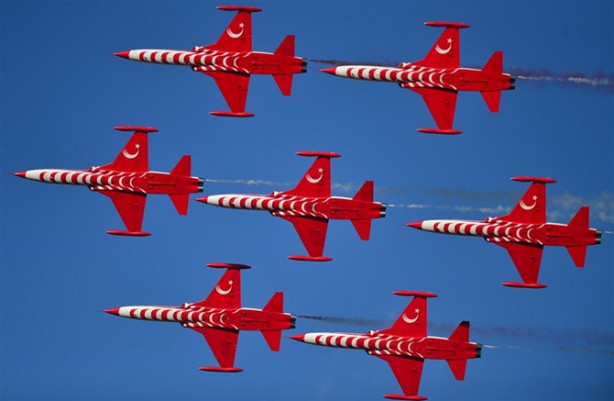 Foto - 'Türk Yıldızları'ndan Şanlıurfa'da muhteşem gösteri 