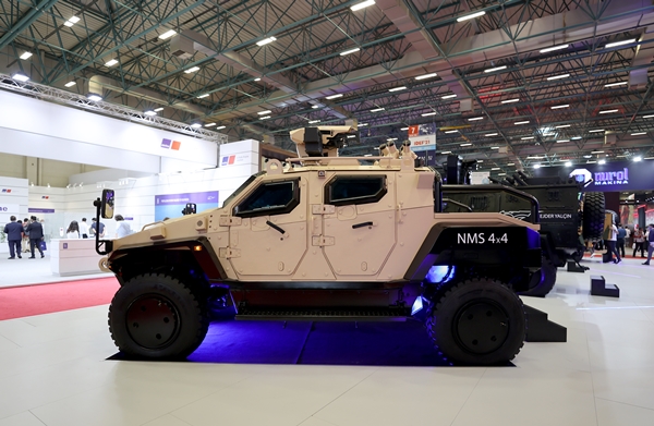 Foto - Türk zırhlısını almak için sıraya girdiler