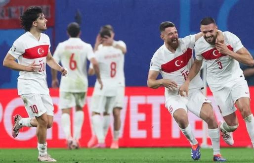 Foto - Türkçe konuşan hain de hazmedemedi