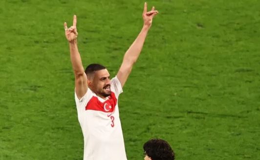 Foto - Türkçe konuşan hain de hazmedemedi