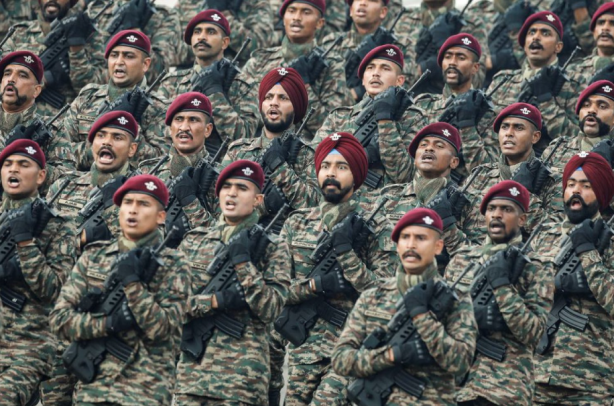 Foto - Türkiye 3 basamak birden atladı! İşte dünyanın en güçlü 10 ordusu 