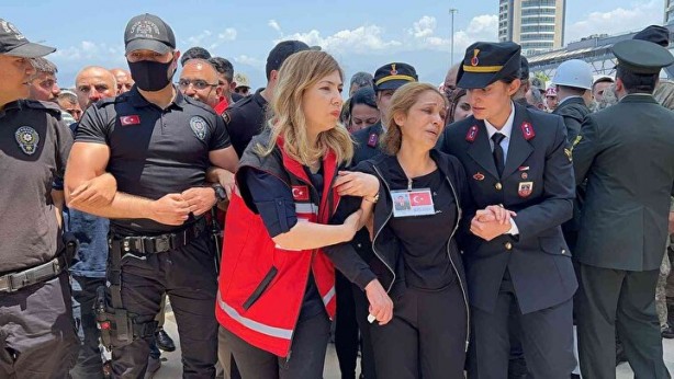 Foto - Türkiye 5 şehidini gözyaşlarıyla uğurladı