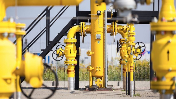 Foto - İran ve Rusya ile taahhüt biterken Türkiye'den o ülkeyle 10 yıllık doğalgaz anlaşması! Bu imza çok konuşulur