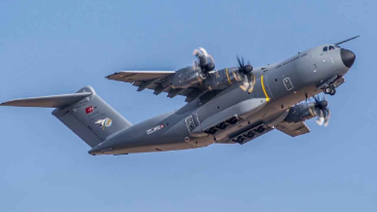 Foto - 'Türkiye adalarımızı elimizden alacak! 12 uçak için anlaştılar'