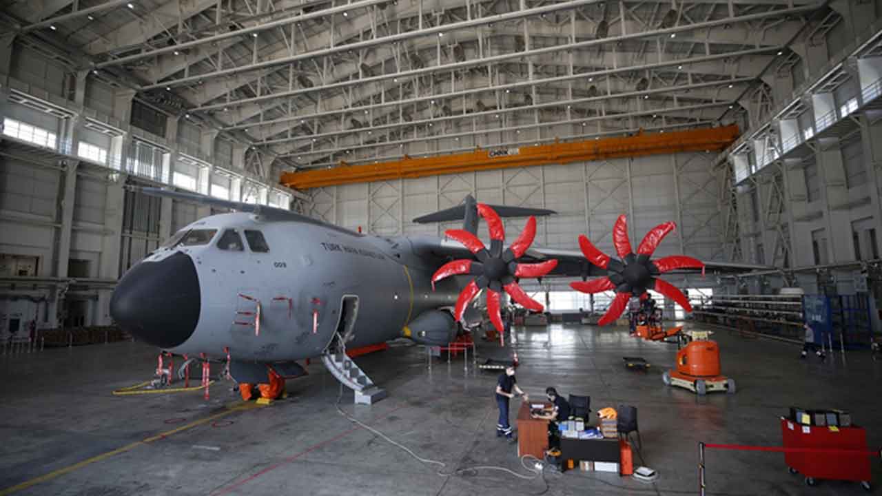 Foto - 'Türkiye adalarımızı elimizden alacak! 12 uçak için anlaştılar'