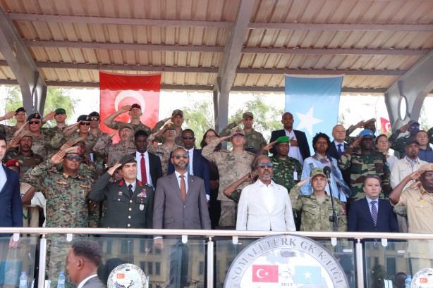 Foto - Türkiye, Afrika ülkelerini desteklemeye devam ediyor! Eğitilen subaylar göreve başladı