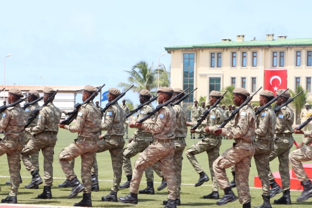 Foto - Türkiye, Afrika ülkelerini desteklemeye devam ediyor! Eğitilen subaylar göreve başladı
