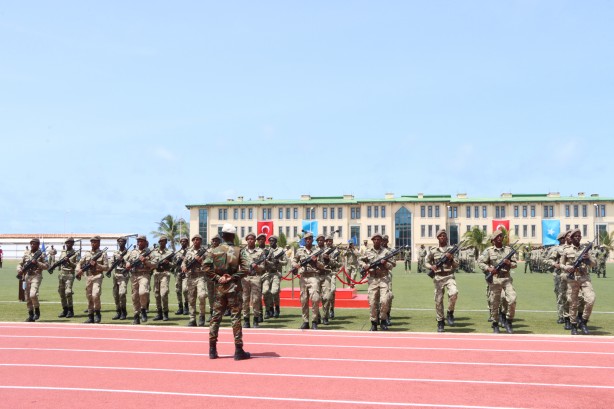 Foto - Türkiye, Afrika ülkelerini desteklemeye devam ediyor! Eğitilen subaylar göreve başladı