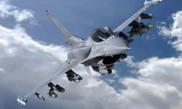 Foto - Türkiye almak üzere! Hangisi daha güçlü? F-16 mı yoksa Eurofighter mı?