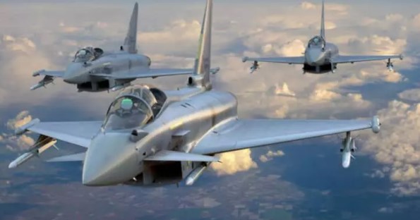 Foto - Türkiye almak üzere! Hangisi daha güçlü? F-16 mı yoksa Eurofighter mı?