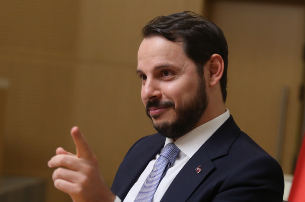 Foto - Türkiye Aslı Baykal’ın sözlerini konuşuyor! "Herkes Berat Albayrak’a teşekkür etmeli"