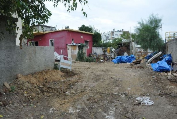 Foto - Türkiye, aylarca bu olayı konuşmuştu! Mersin Tarsus’taki evde MİT’çilerin gözetiminde yapılan gizemli kazıda şok gelişme! O profesör, evin altında bulunan şeyi açıkladı