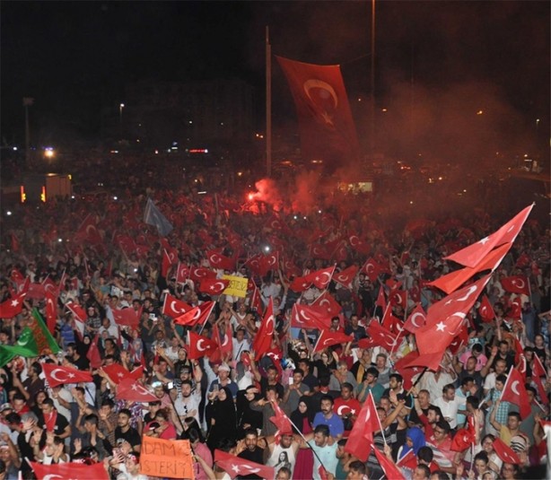 Foto - Türkiye Başkan'dan gelecek ikinci bir emre kadar meydanlarda!