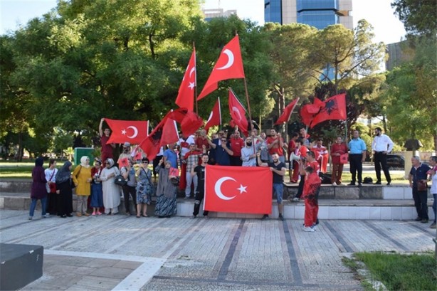 Foto - Türkiye Başkan'dan gelecek ikinci bir emre kadar meydanlarda!