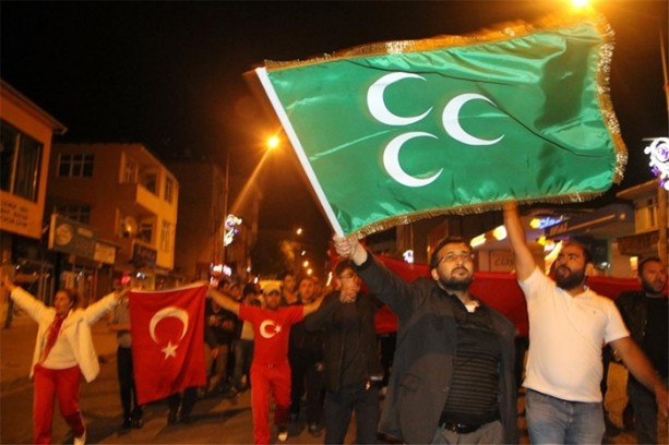 Türkiye Başkan'dan gelecek ikinci bir emre kadar meydanlarda!