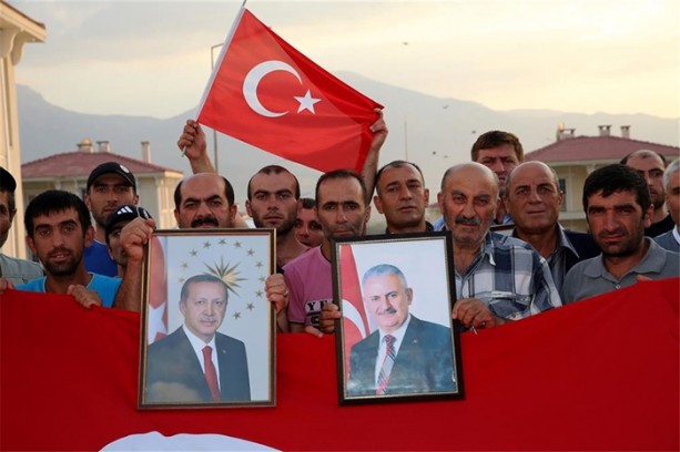 Foto - Türkiye Başkan'dan gelecek ikinci bir emre kadar meydanlarda!