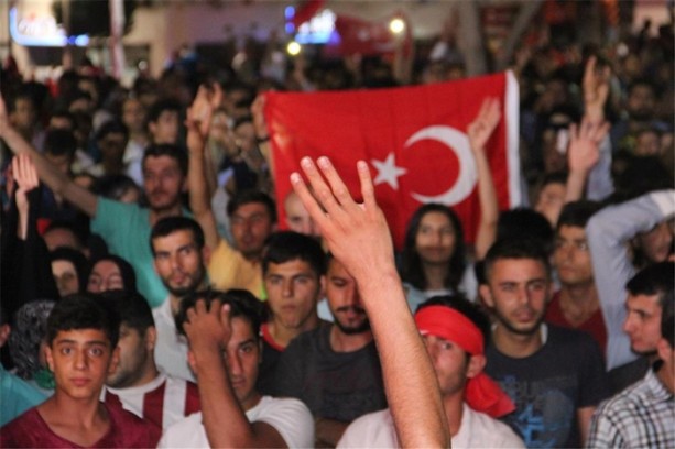 Foto - Türkiye Başkan'dan gelecek ikinci bir emre kadar meydanlarda!