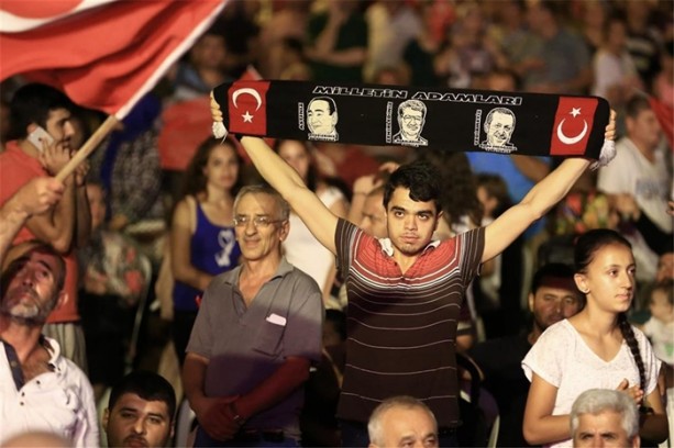 Foto - Türkiye Başkan'dan gelecek ikinci bir emre kadar meydanlarda!