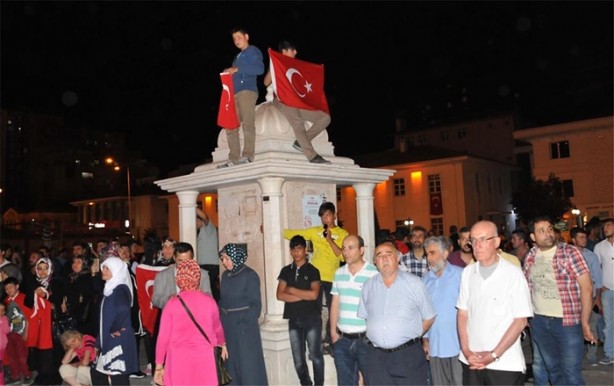 Foto - Türkiye Başkan'dan gelecek ikinci bir emre kadar meydanlarda!