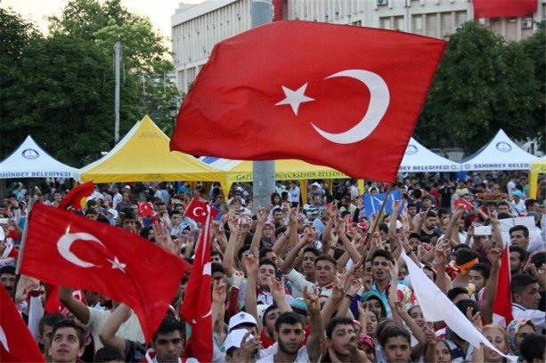 Foto - Türkiye Başkan'dan gelecek ikinci bir emre kadar meydanlarda!