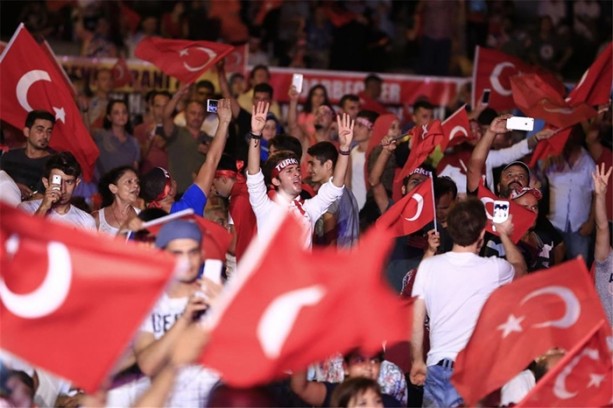 Foto - Türkiye Başkan'dan gelecek ikinci bir emre kadar meydanlarda!
