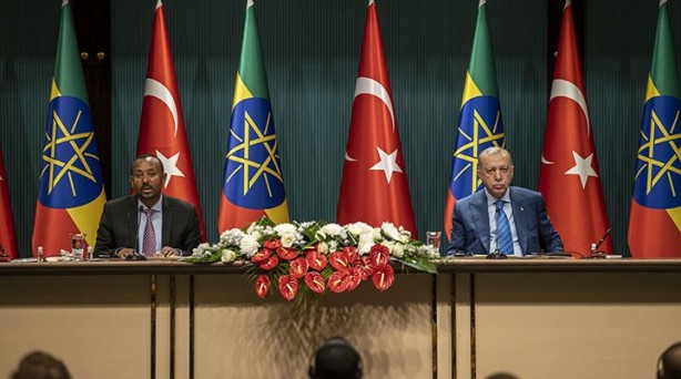 Foto - Türkiye bir ülkede daha kaybedilen savaşı tersine çevirdi! Dünya Türkiye'nin desteğini konuşuyor