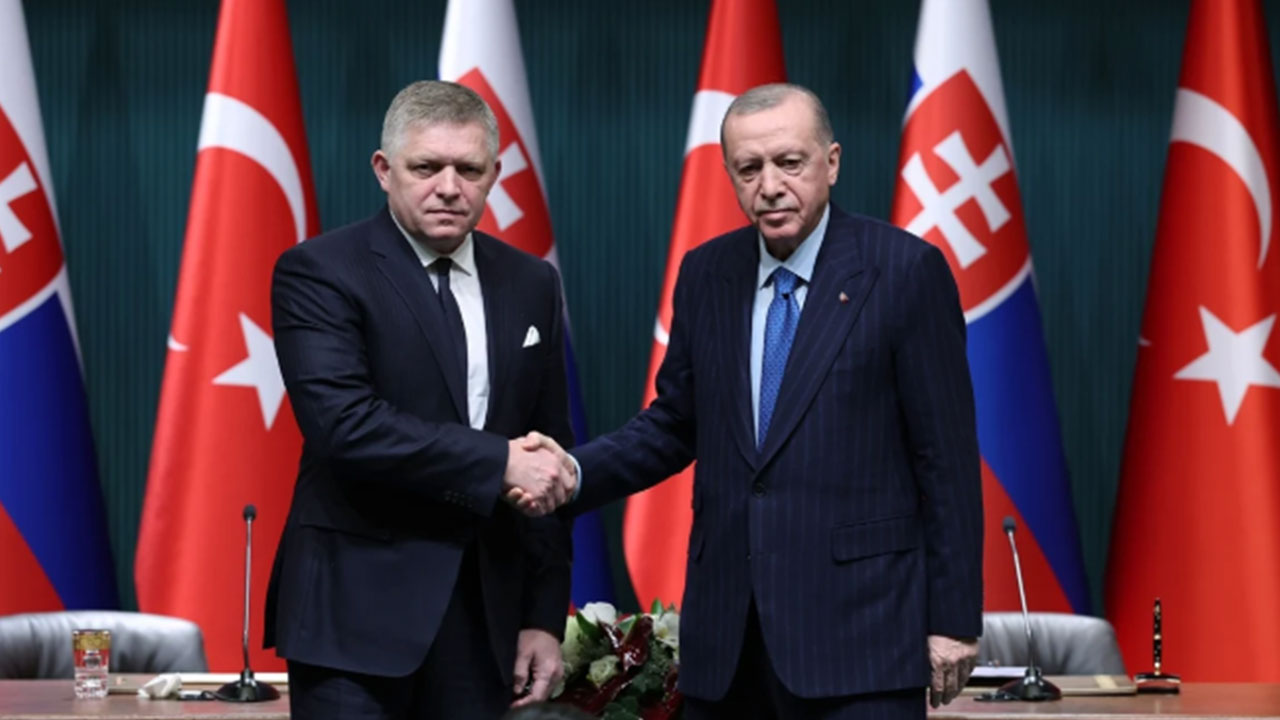 Foto - Türkiye bir ülkeyi donmaktan kurtardı! 'Doğalgaz almaya başladık' diyerek duyurdular