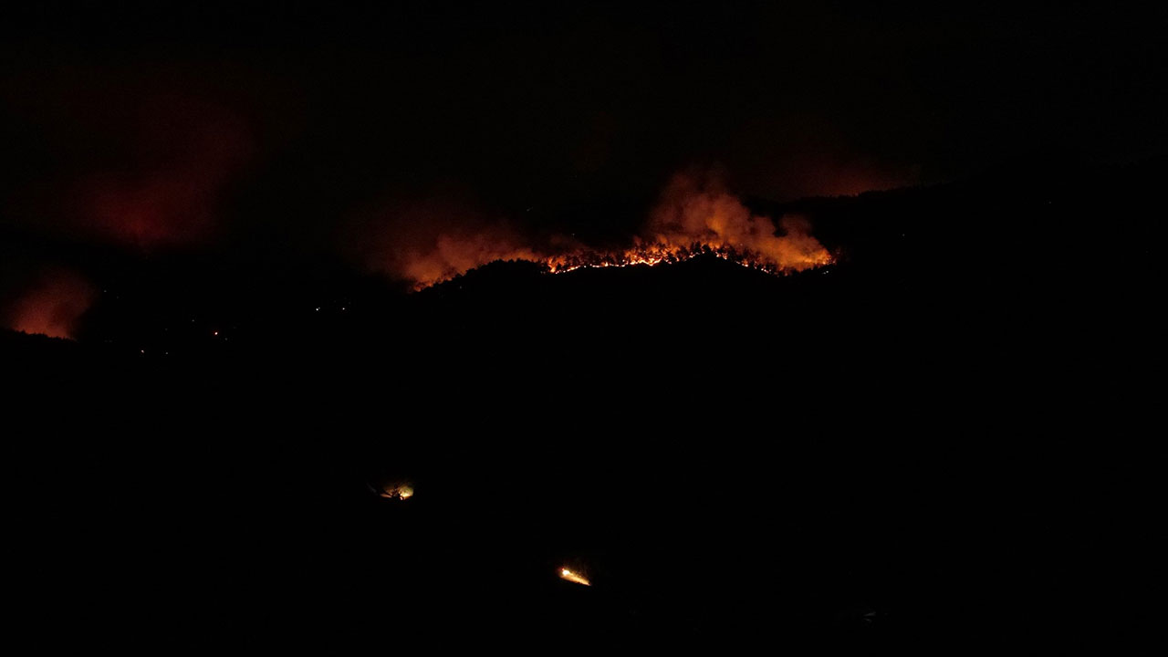 Foto - Türkiye bu felaket haberiyle sarsıldı: İHA'lar havalandı, askerler sahaya inmek zorunda kaldı