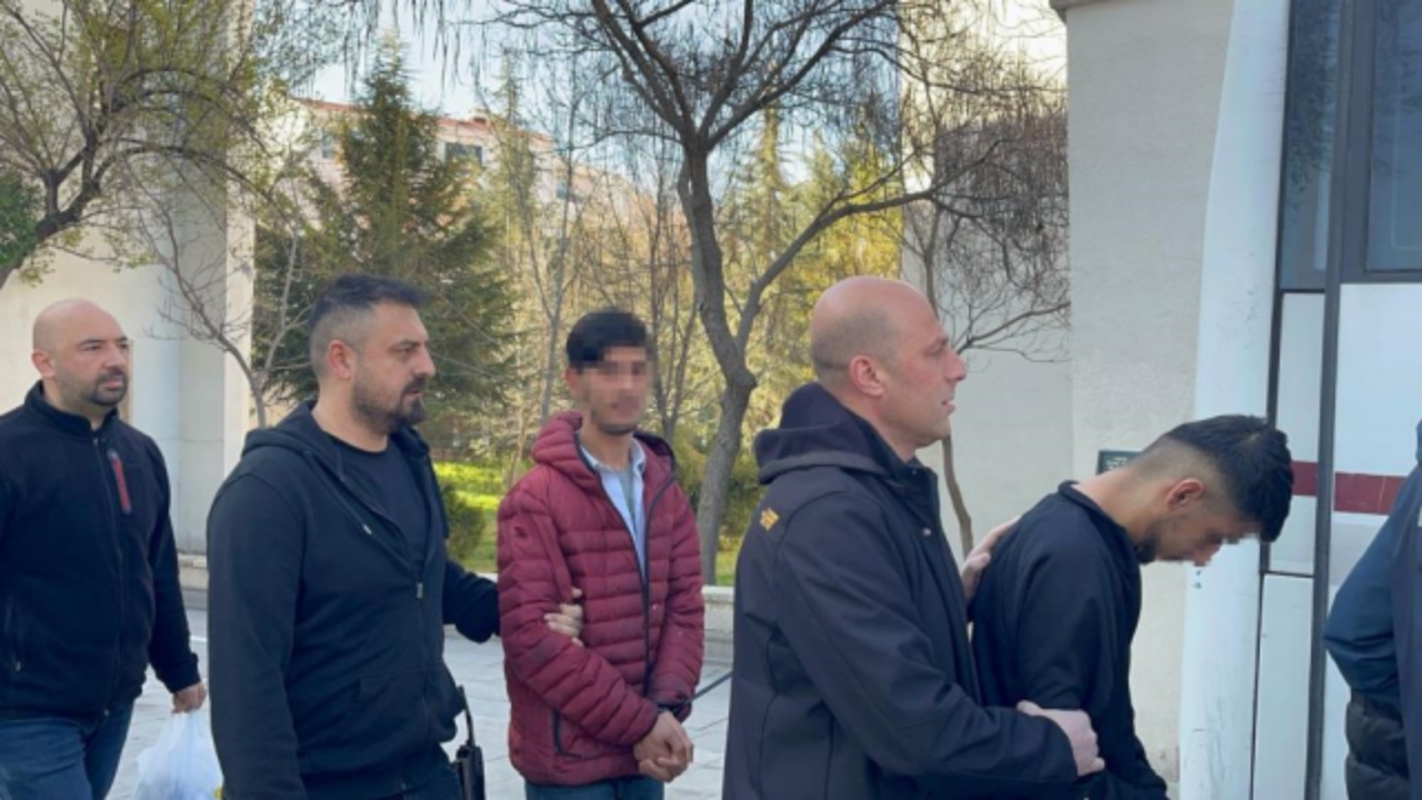 Foto - Türkiye, bu "jigolo" operasyonunu konuşuyor! Bakın o şerefsizliğin arkasından kim çıktı