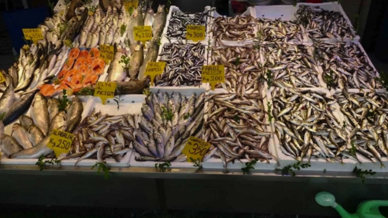 Foto - Türkiye bu sene balığa doyacak: İşte vatandaşa bayram ettiren balık fiyatları