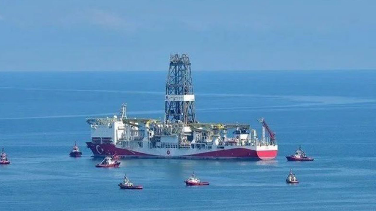 Foto - Türkiye büyük bir doğalgaz keşfi yapmak üzere! Açıklama az önce geldi: Denizin altına inildi
