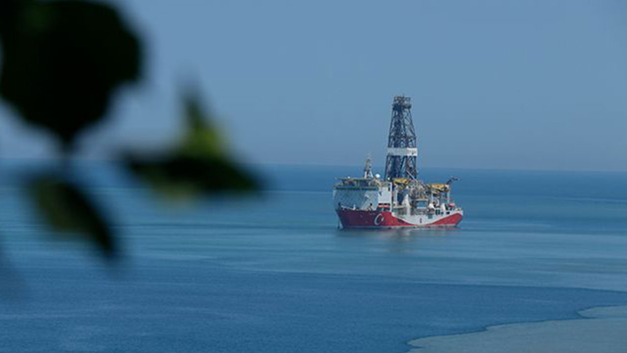 Foto - Türkiye büyük bir doğalgaz keşfi yapmak üzere! Açıklama az önce geldi: Denizin altına inildi