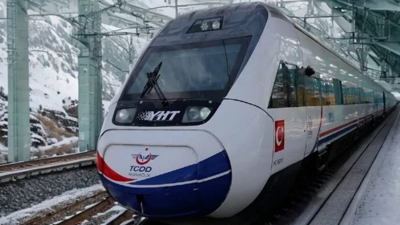 Foto - Türkiye demir ağlarla örülüyor: 3 ile daha hızlı tren müjdesi!