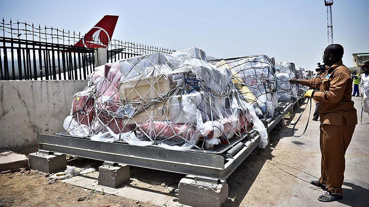 Foto - Türkiye destek verdi, ülkeye huzur geldi!