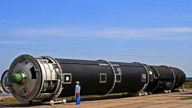 "Türkiye dikkat" diyerek uyardı: Siz Narin cinayetiyle uyutulurken kıyamet silahını sahaya sürdüler