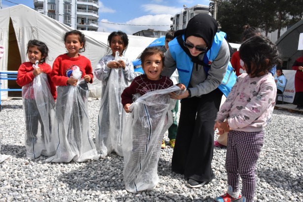 Türkiye Diyanet Vakfı gönüllere dokunmaya devam ediyor...