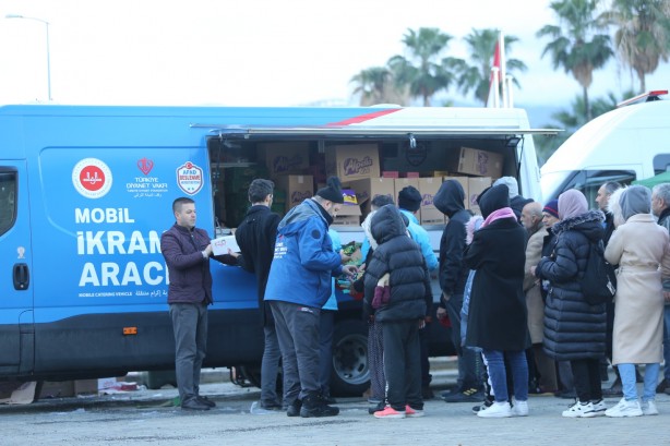 Foto - Türkiye Diyanet Vakfı’ndan deprem bölgelerine destek artarak devam ediyor