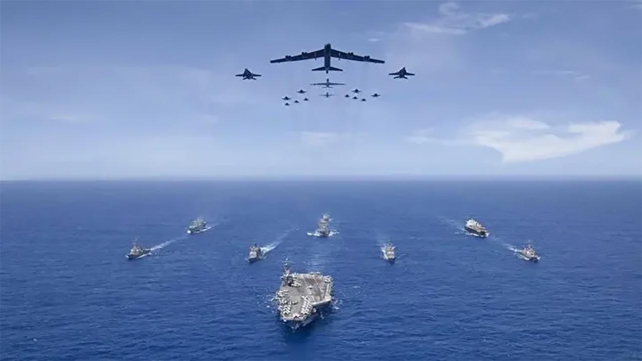 Foto - Türkiye donanması TCG ANADOLU ile göz doldurdu! İşte 2025’in en güçlü deniz kuvvetleri