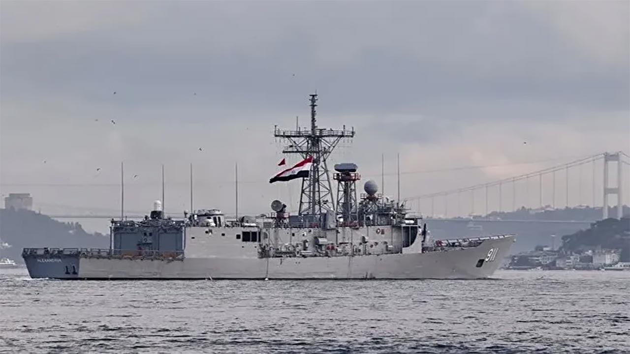 Foto - Türkiye donanması TCG ANADOLU ile göz doldurdu! İşte 2025’in en güçlü deniz kuvvetleri