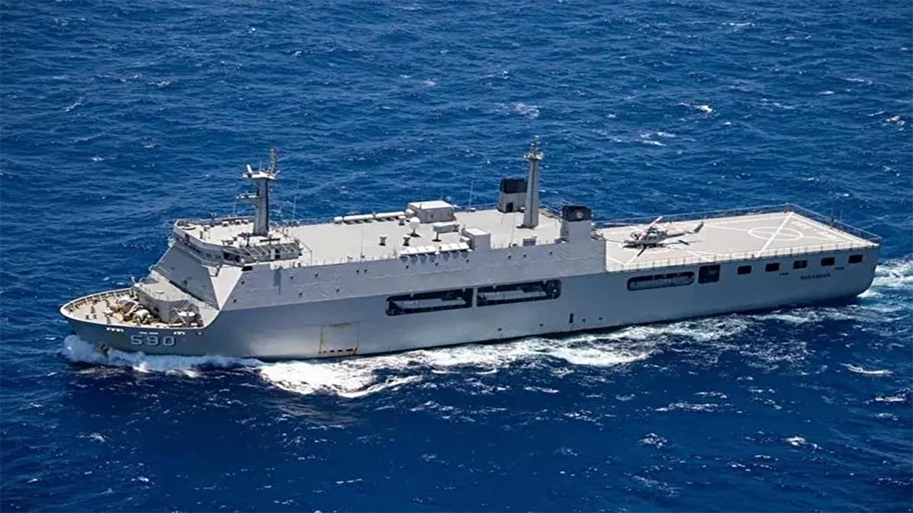 Foto - Türkiye donanması TCG ANADOLU ile göz doldurdu! İşte 2025’in en güçlü deniz kuvvetleri